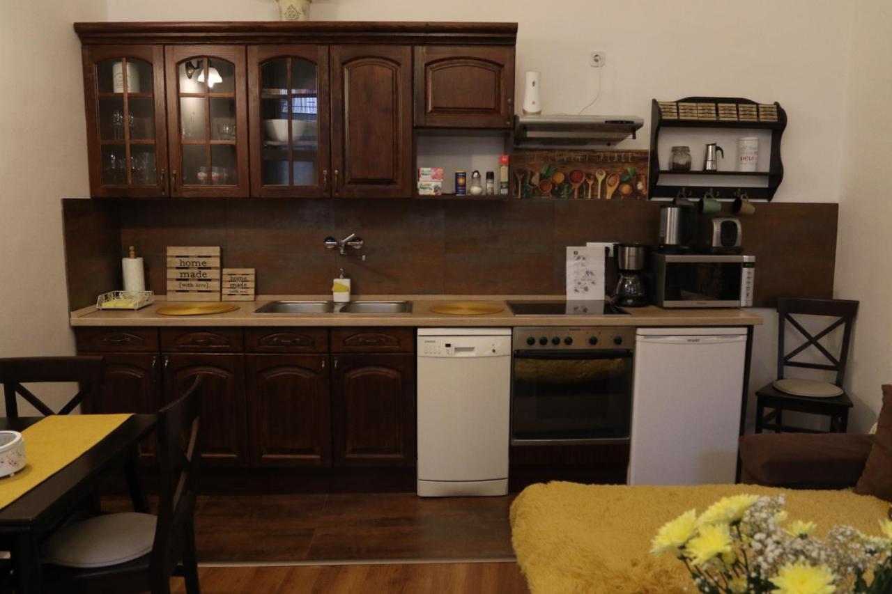 Hédi apartman Miskolc Exterior foto