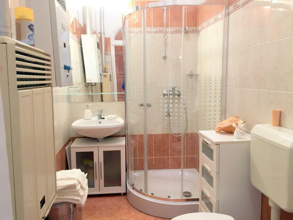 Hédi apartman Miskolc Exterior foto